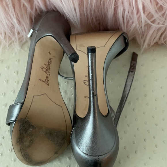 Sam Edelman size 4 heel sandal silver - Picture 3 of 6